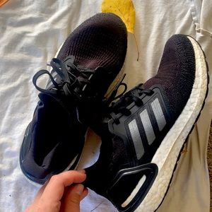 Women’s ADIDAS classics! Black with gray stripes